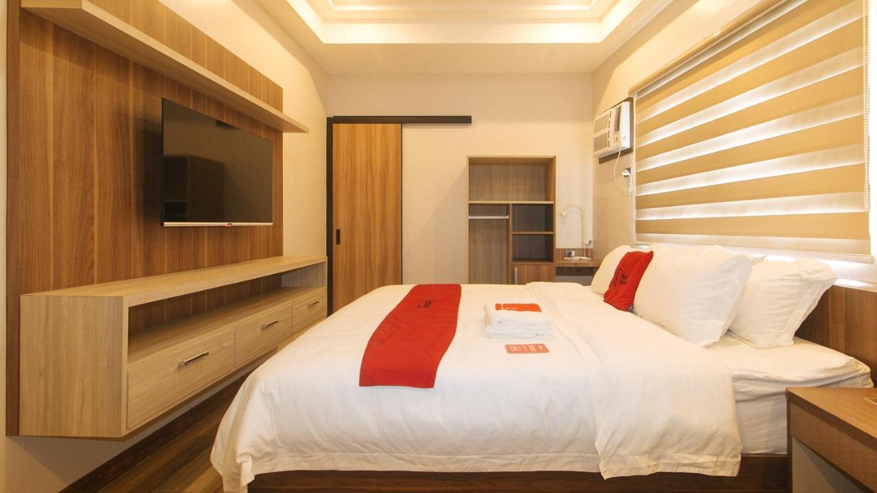 Reddoorz Plus @ Bez Tower And Residences San Juan San Juan  Eksteriør billede